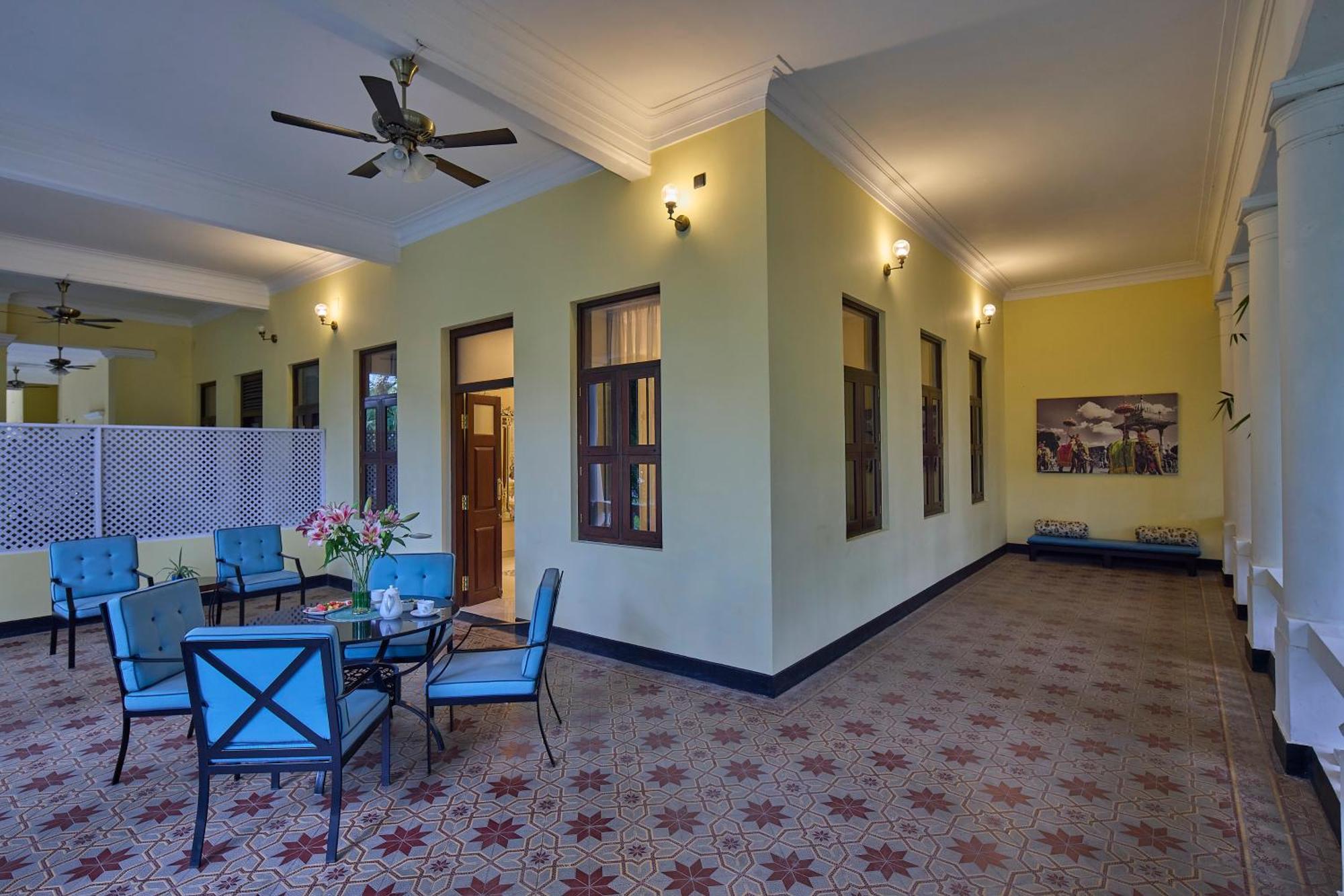 Royal Orchid Metropole Mysore Ngoại thất bức ảnh