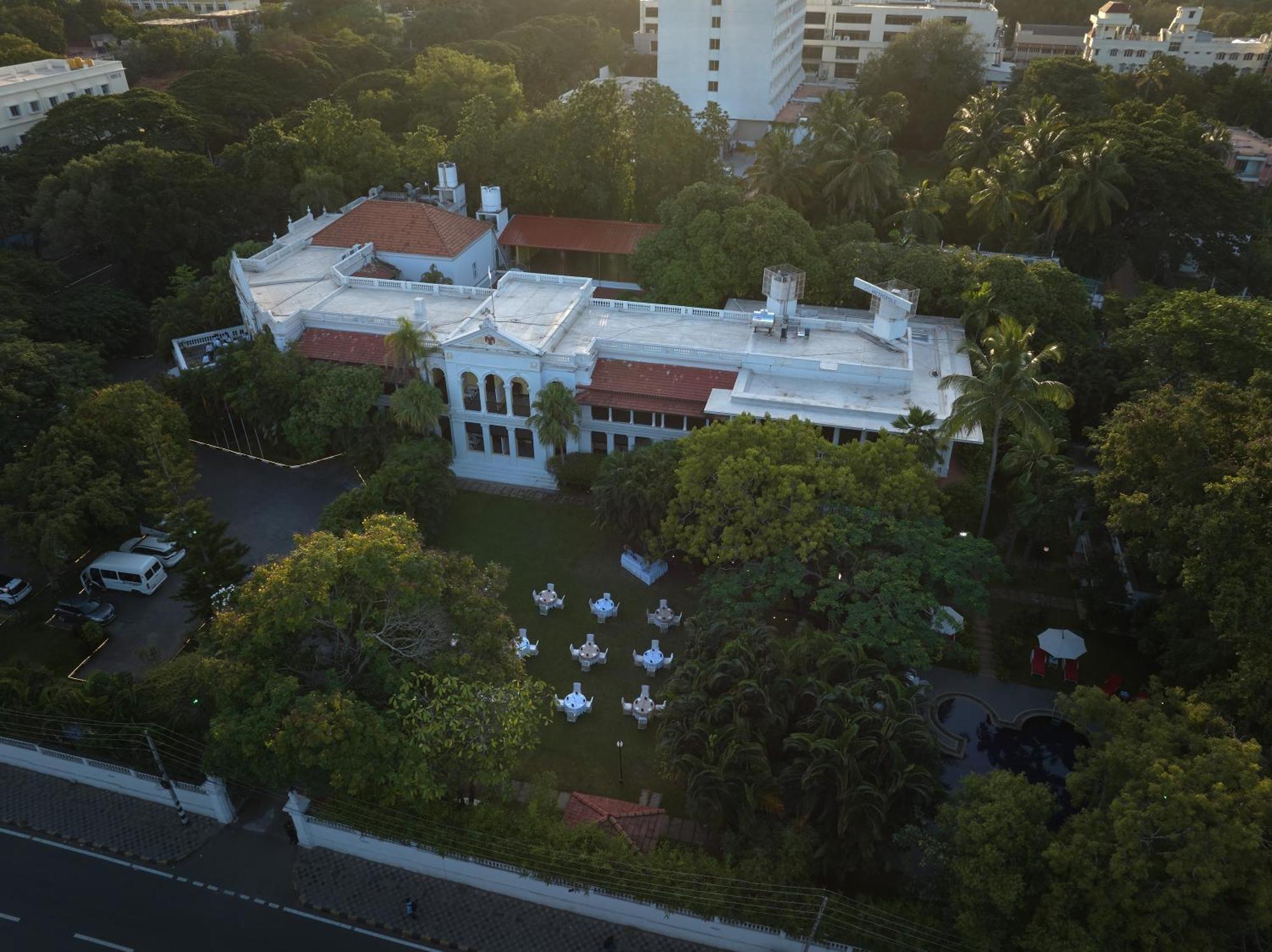 Royal Orchid Metropole Mysore Ngoại thất bức ảnh