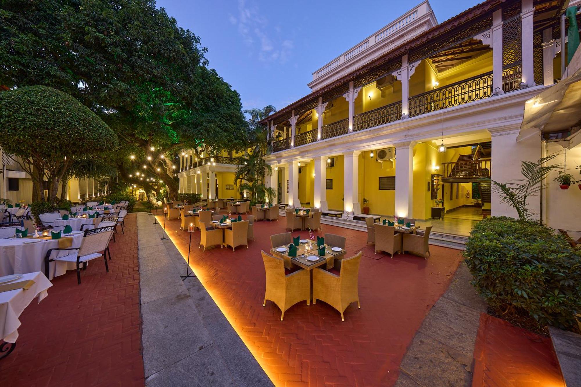 Royal Orchid Metropole Mysore Ngoại thất bức ảnh